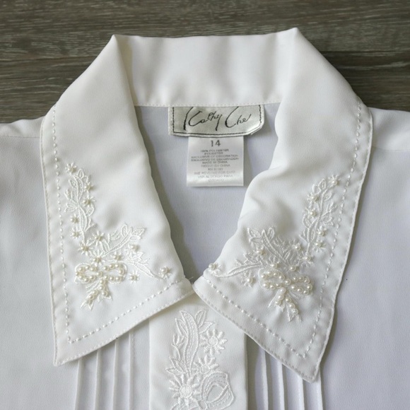 Vintage sheer white collared blouse with bow detail - Picture 3 of 8